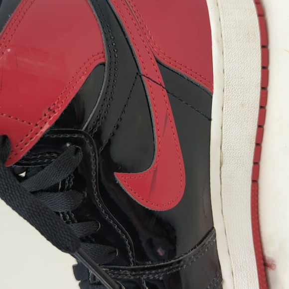 Jordan 1 Retro High OG Patent Bred shoes - Picture 10 of 16